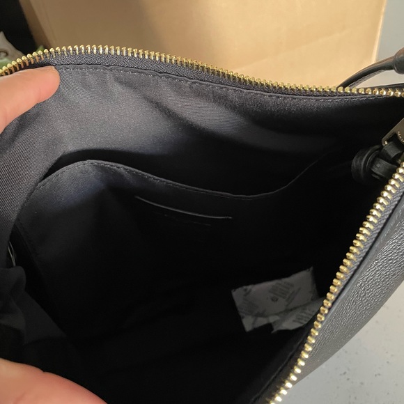 New , authentic coach crossbody bag - Picture 8 of 16